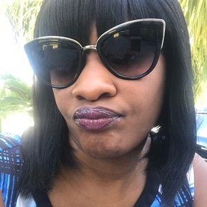 Meet your Posher, Nadege